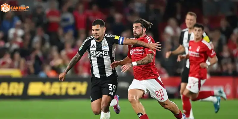 Không khí City Ground trước Nottingham Forest vs Newcastle United