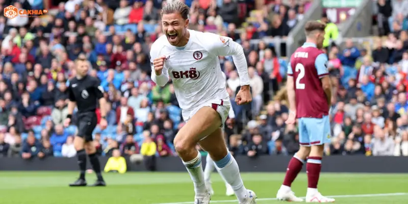 Không khí Turf Moor trước Burnley vs Aston Villa